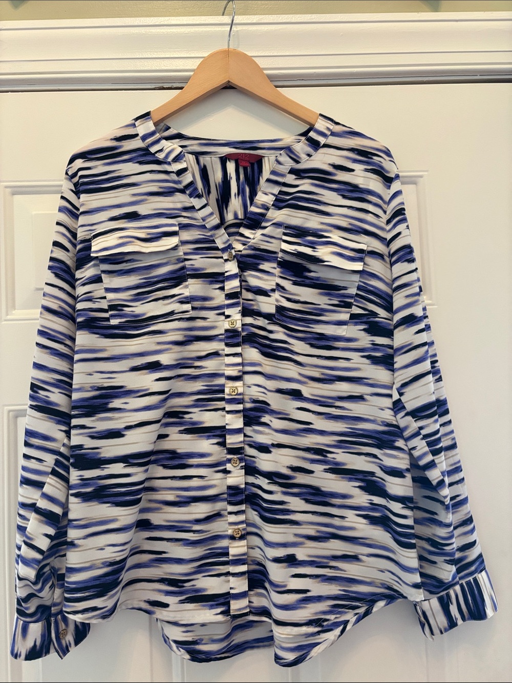 212 Collection Blue and White Button-Front Blouse